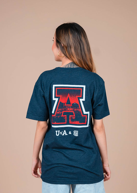 Men’s Crew Neck UofA Mountain | Navy Blue